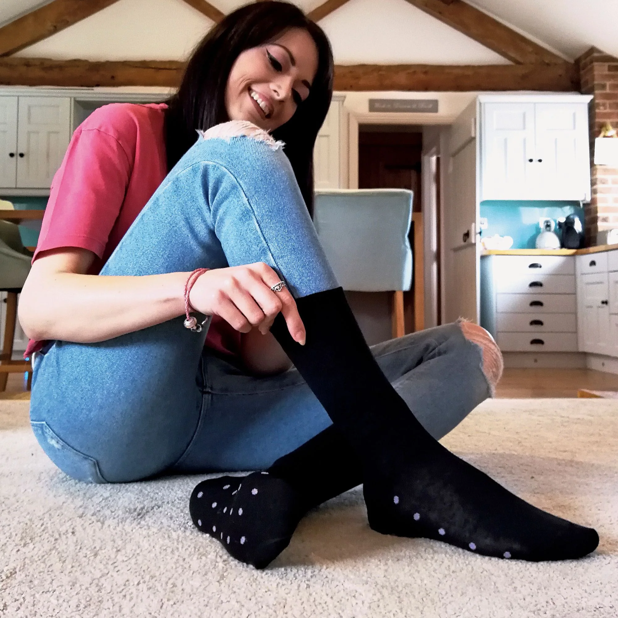 5 Pack Ladies Patterned Sole Cotton Rich Socks with Heart & Bow - Image 4