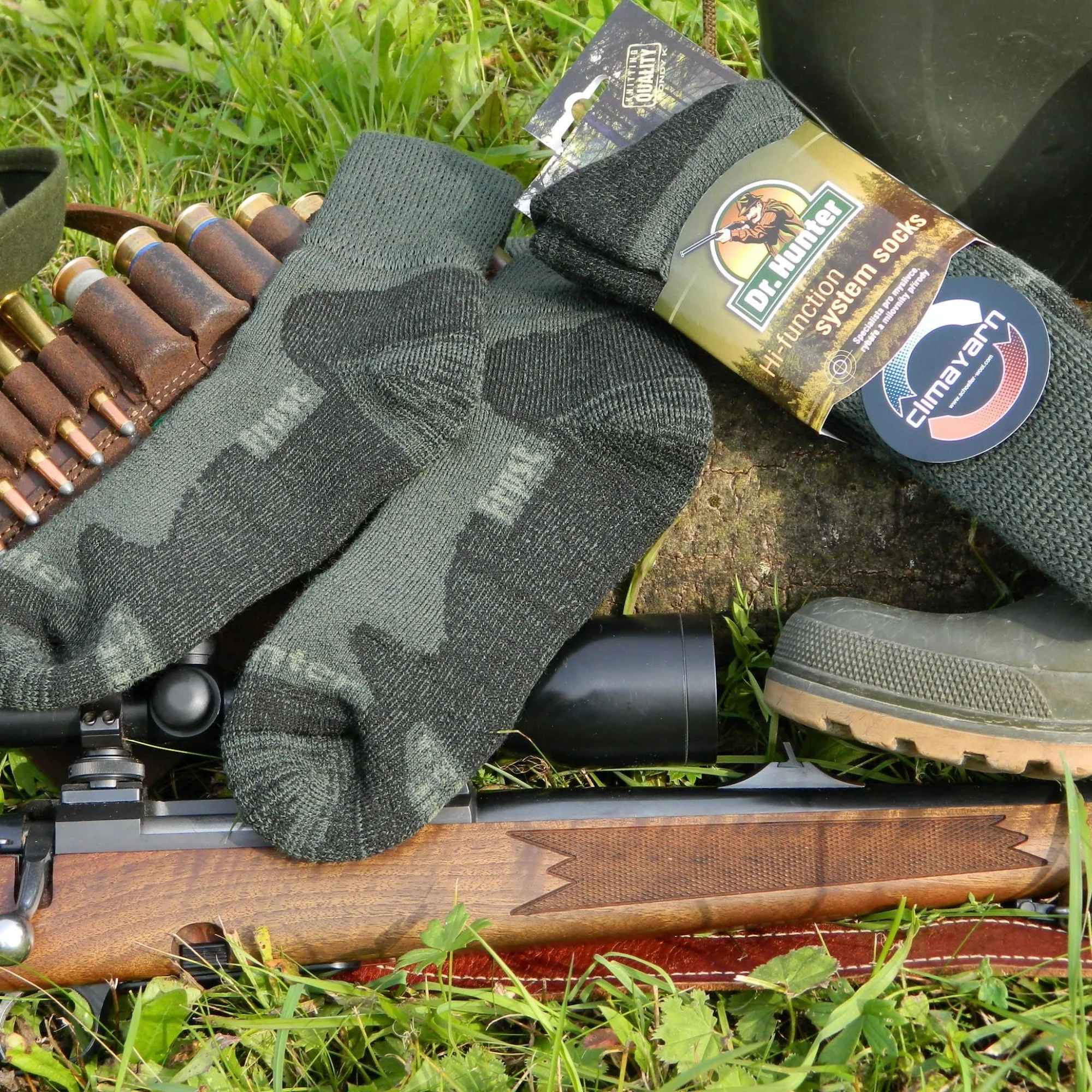 2 Pack Mens Cotton Hiking Boot Socks with Silver Technology - Image 4