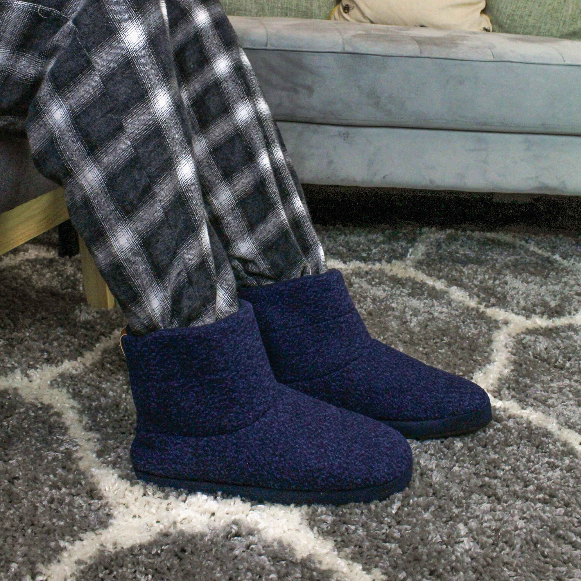 Mens Indoor Boot Slippers with Memory Foam (6 Sizes) - Image 4