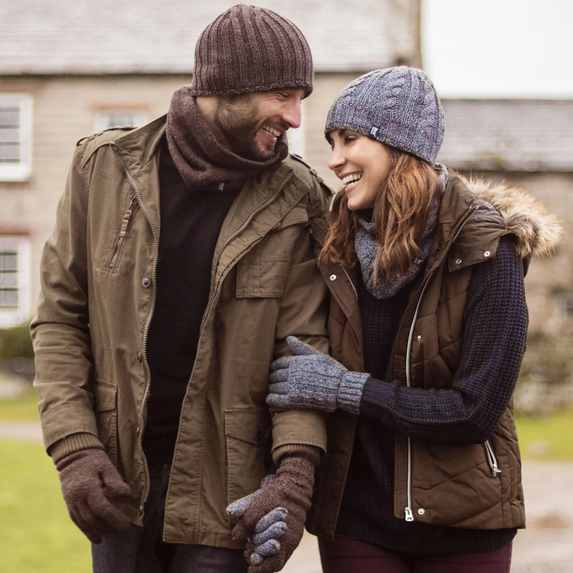 Ladies Fleece Lined Thermal Winter Hat, Neck Warmer & Converter Gloves Set - Image 3